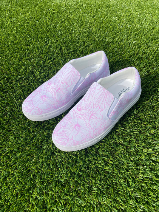 Pink Hibiscus Women’s slip-on canvas shoes